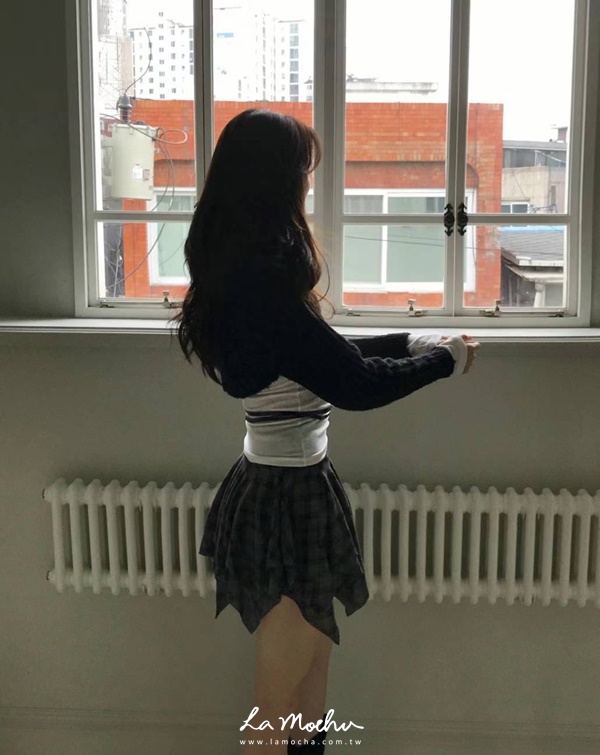 坑條針織感短版小外套